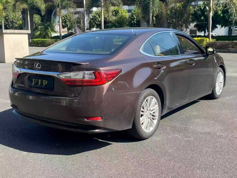 漳州16年雷克萨斯ES7