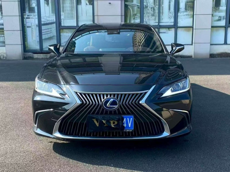 泉州21年雷克萨斯ES1