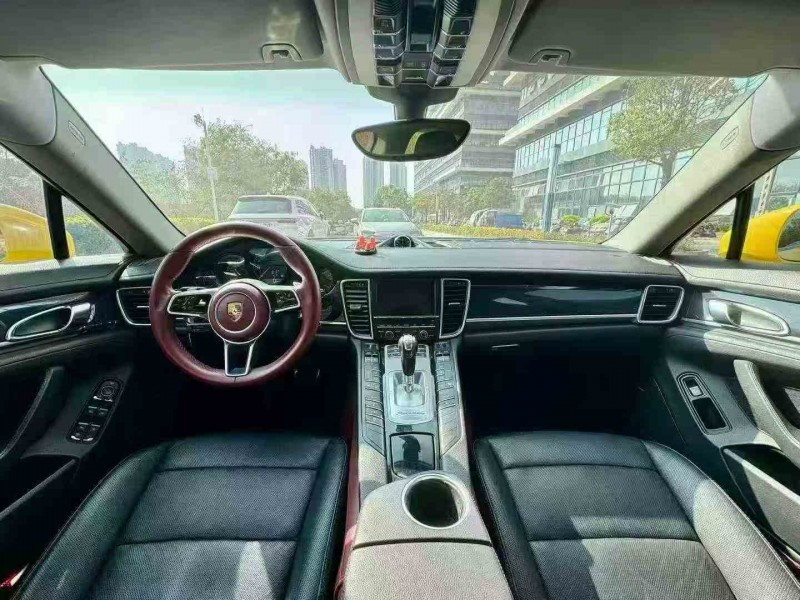 珠海12年保时捷帕拉梅拉4