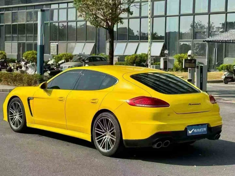 珠海12年保时捷帕拉梅拉6
