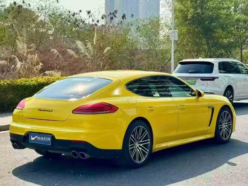 珠海12年保时捷帕拉梅拉7