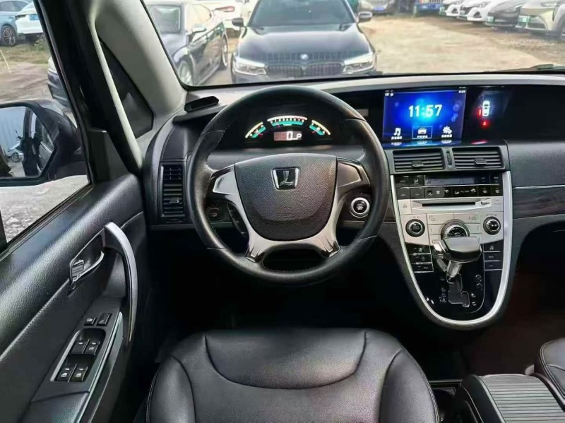 深圳17年纳智捷大7 MPV6