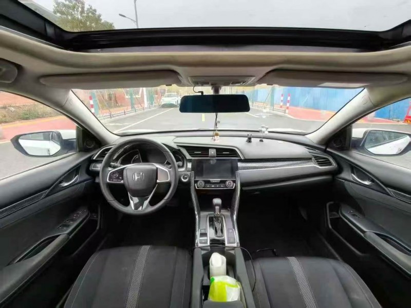 福州22年本田思域5