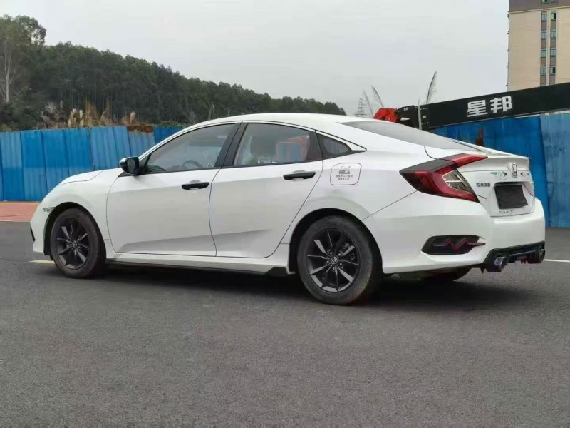 福州22年本田思域8