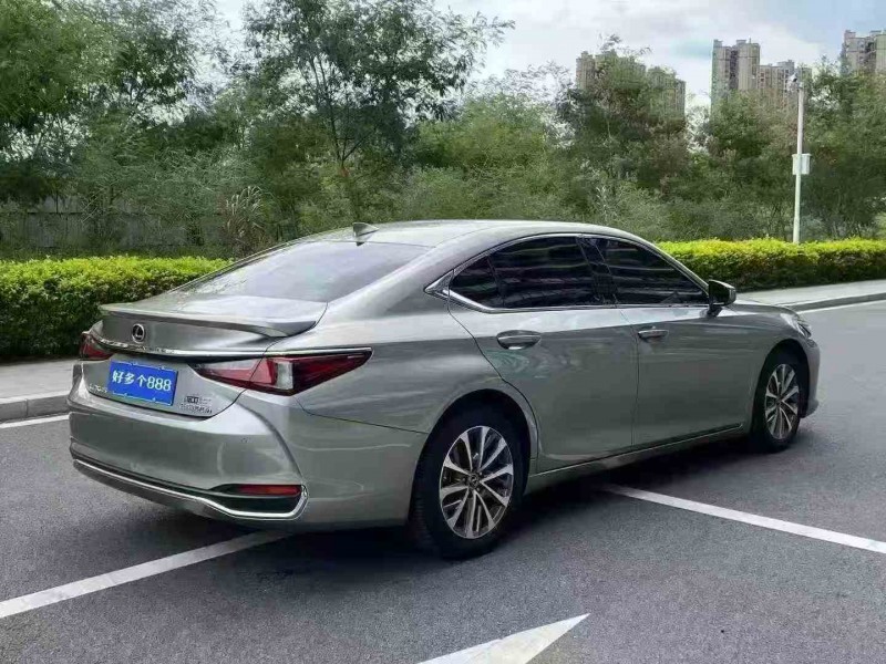 珠海24年雷克萨斯ES7