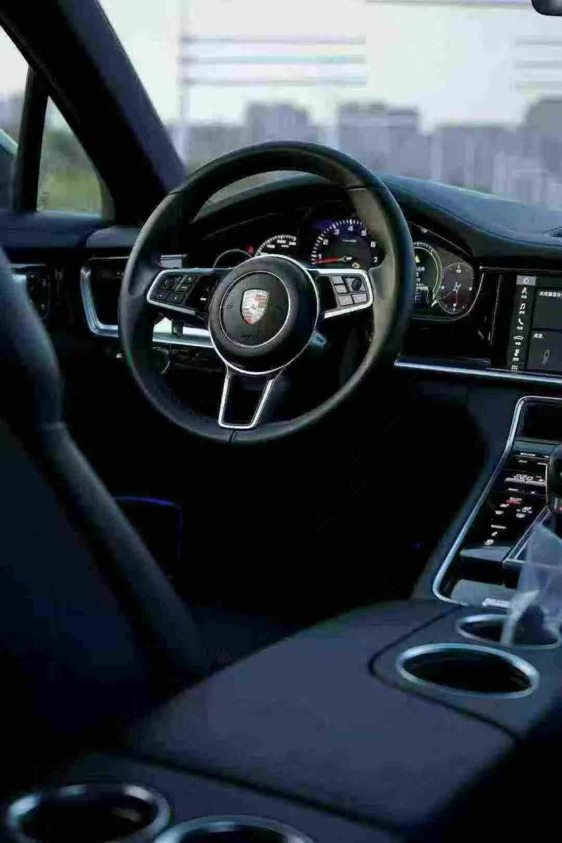 邢台19年保时捷帕拉梅拉7