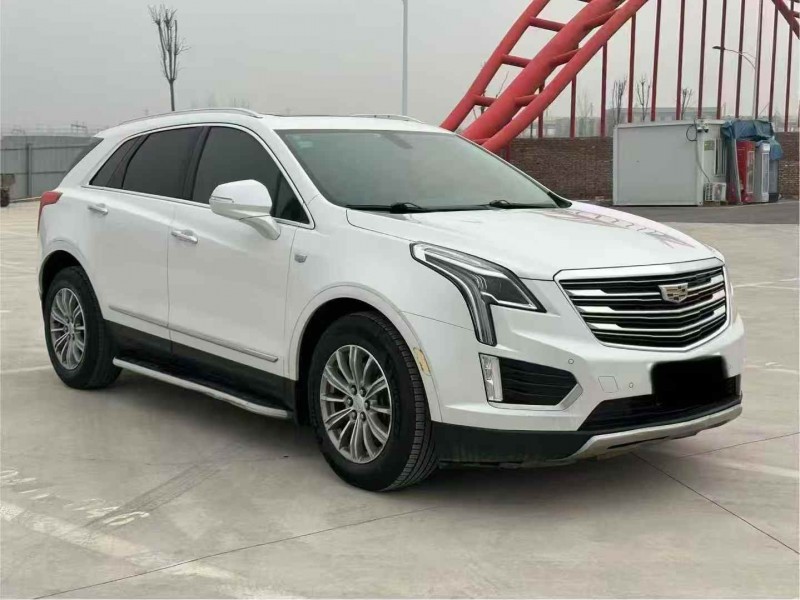 黄石18年凯迪拉克XT52