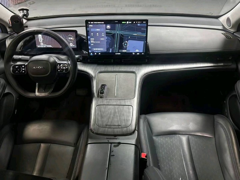 成都24年传祺埃安MAX703