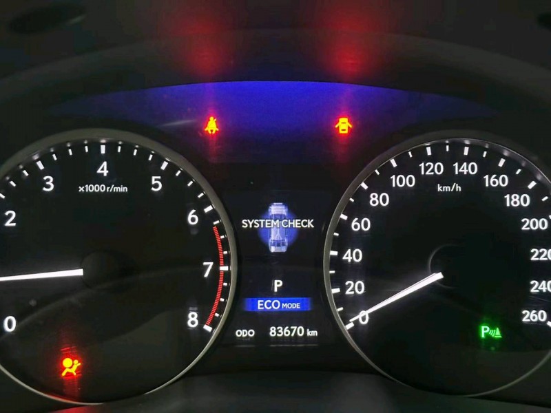 成都15年雷克萨斯ES7