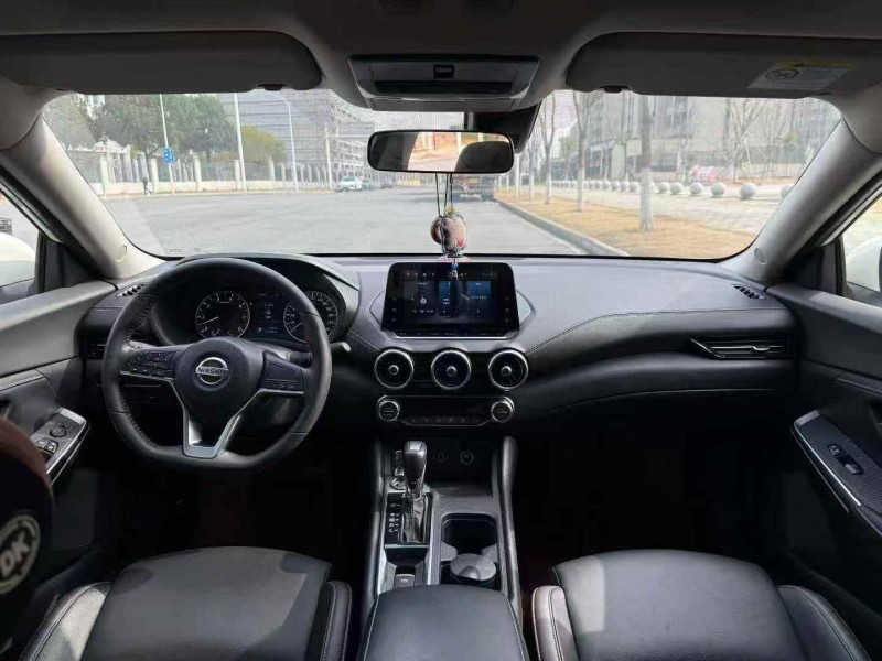 十堰22年日产轩逸7