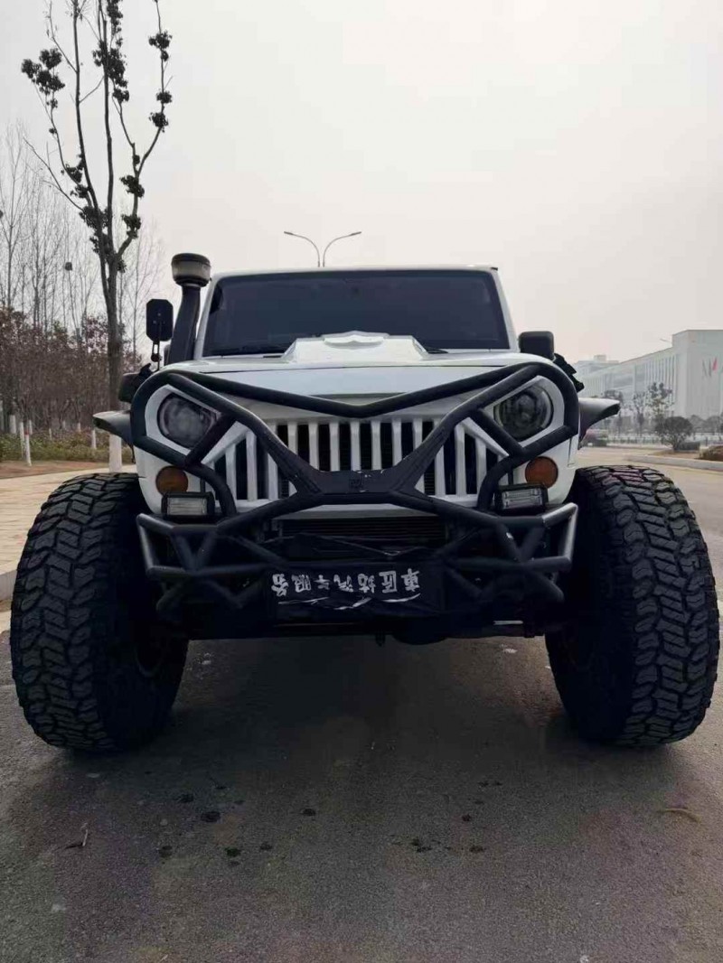 枣庄12年Jeep牧马人1