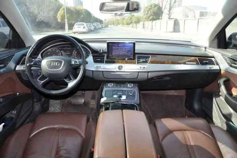 平顶山15年奥迪A8L7