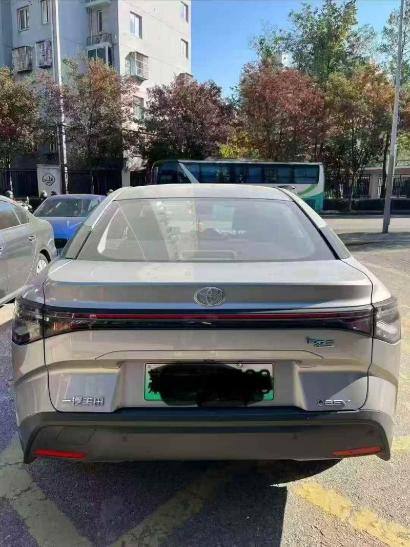 淮安25年丰田BZ3Pro9