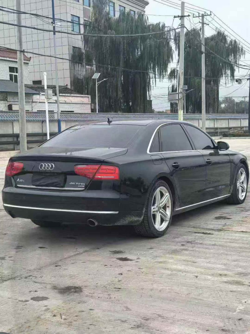 连云港14年奥迪A8L7