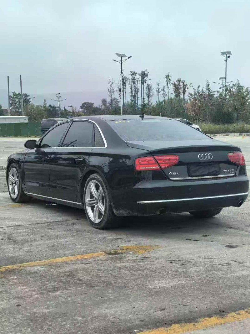 连云港14年奥迪A8L8