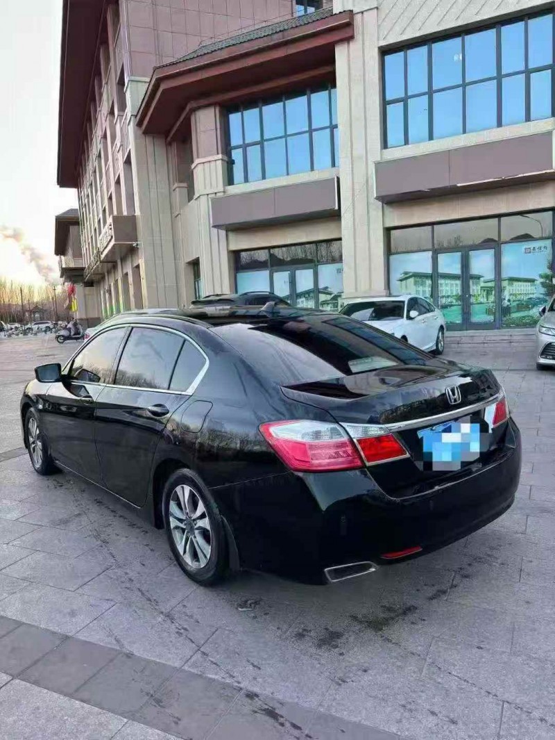 邯郸14年本田雅阁8