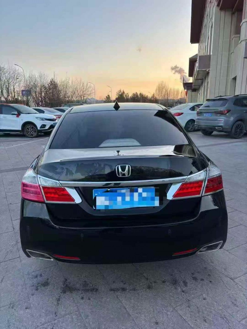 邯郸14年本田雅阁9