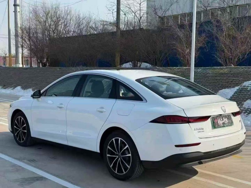 淄博25年荣威D77