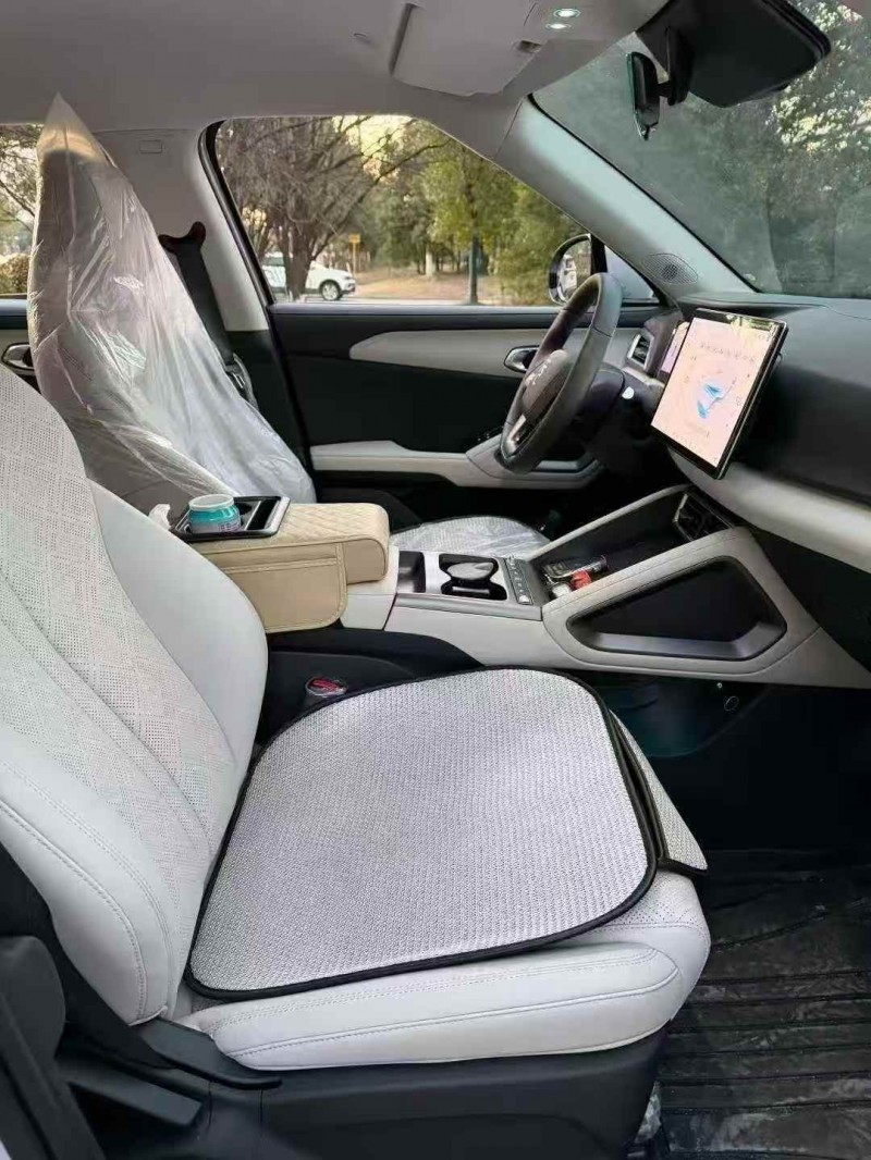 常州25年比亚迪元8