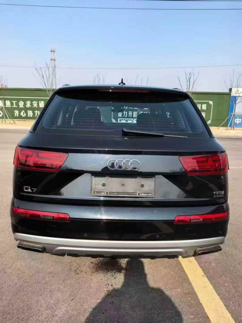 东营17年奥迪Q79