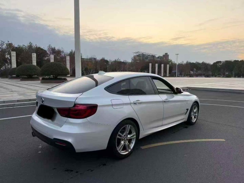 徐州20年宝马3系7