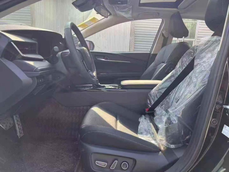 潍坊25年丰田凯美瑞5