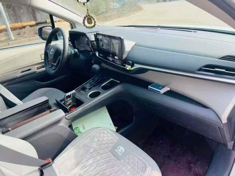 济南25年丰田格瑞维亚6