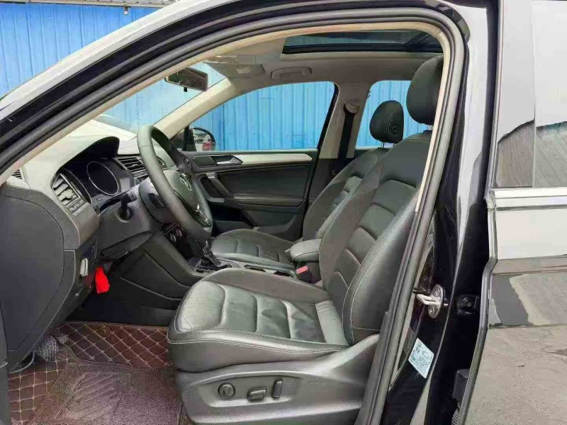 汕头19年大众途观6