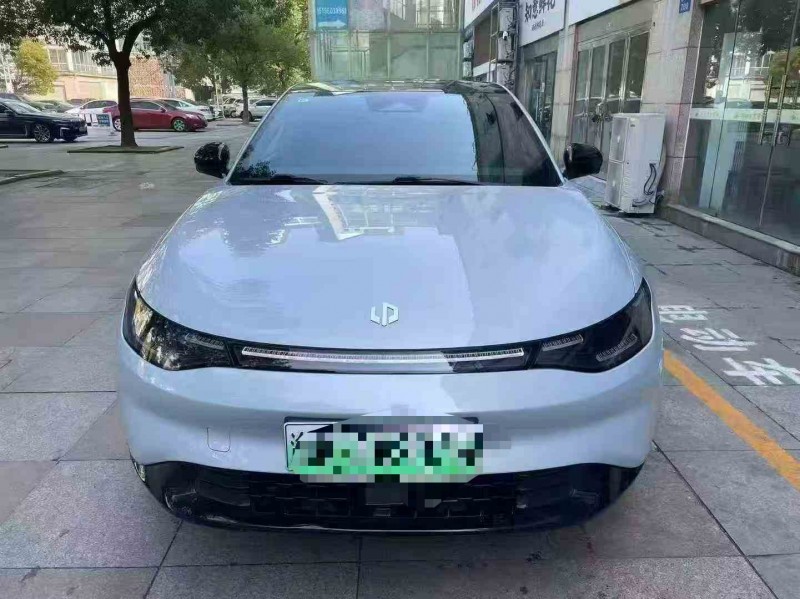 苏州25年零跑汽车C011