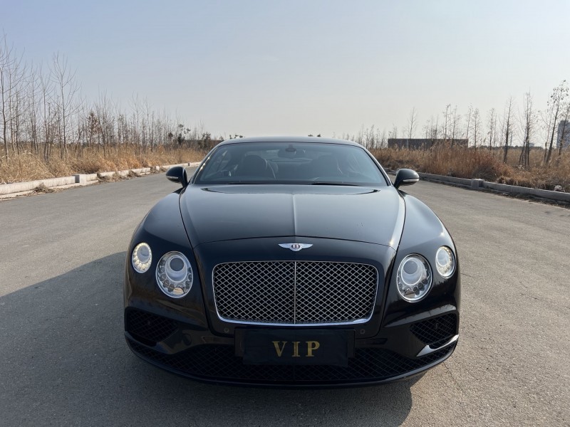 盐城18年宾利欧陆1