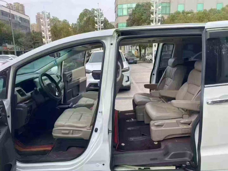 连云港18年本田奥德赛5