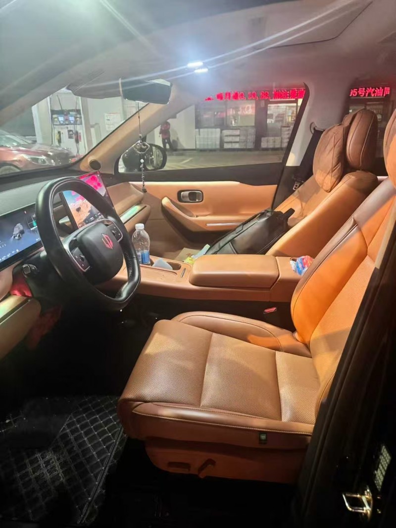 南昌24年零跑汽车C164