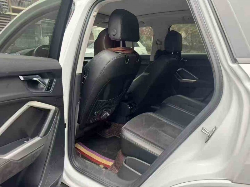 连云港21年奥迪Q36