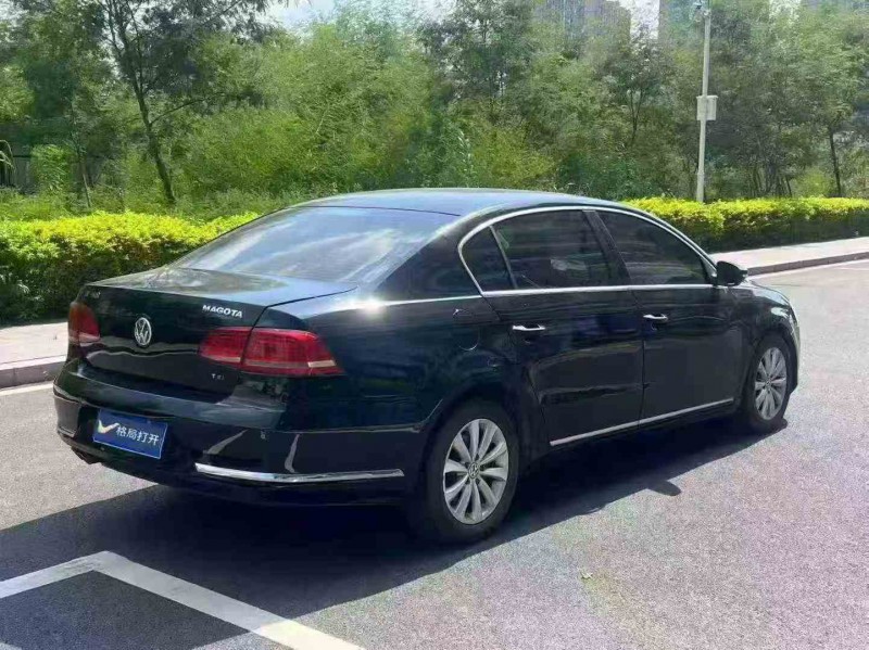 深圳16年大众迈腾8