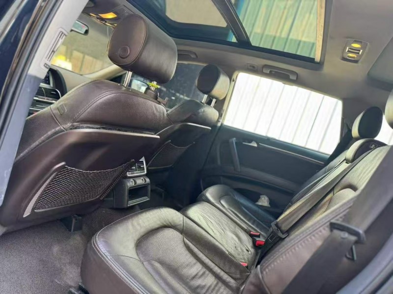 青岛13年奥迪Q74