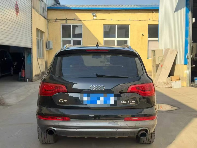 青岛13年奥迪Q79