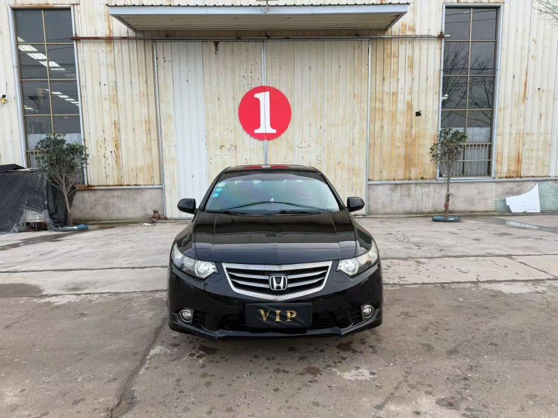 徐州13年本田思铂睿1