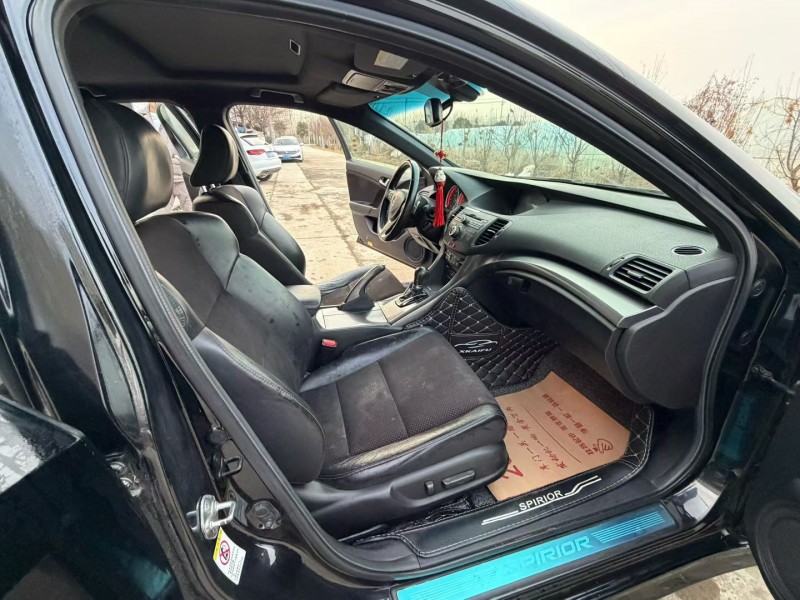 徐州13年本田思铂睿8