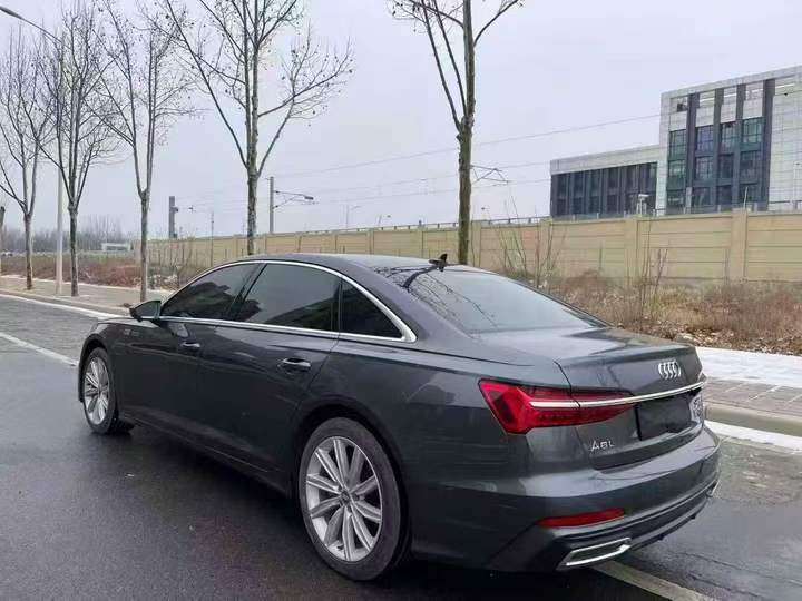 洛阳21年奥迪A6L8