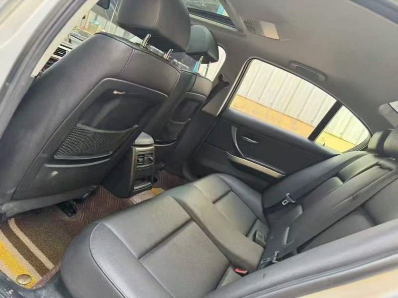 青岛12年宝马3系6