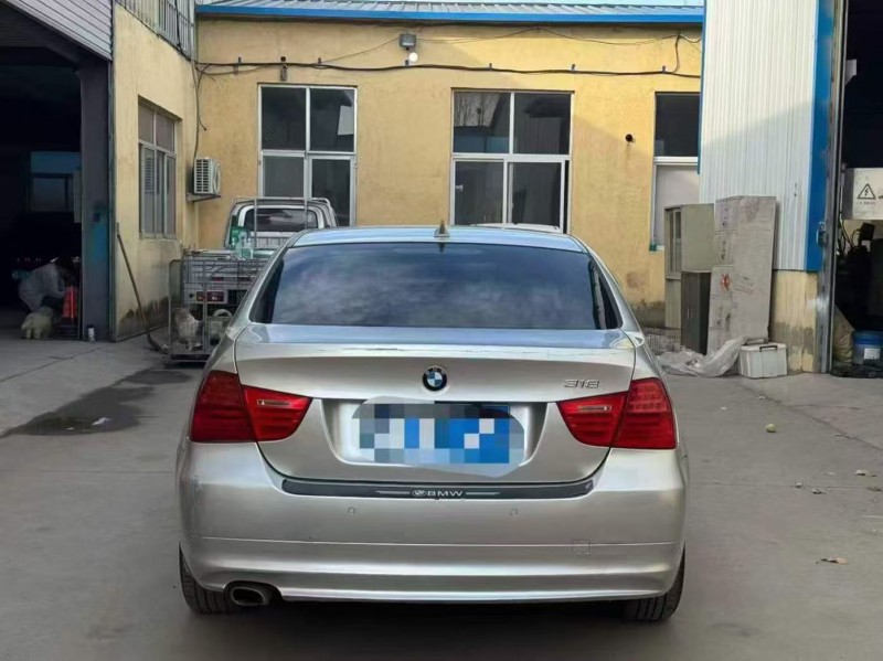 青岛12年宝马3系9