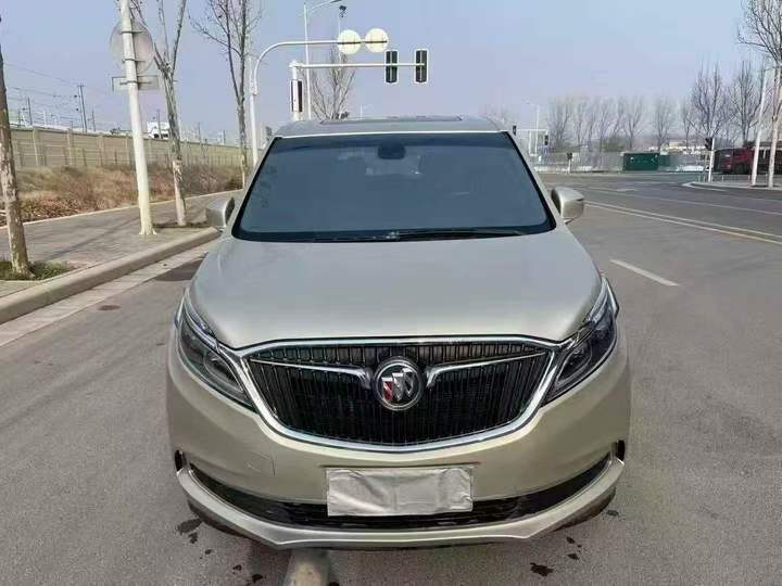 济宁18年别克GL81