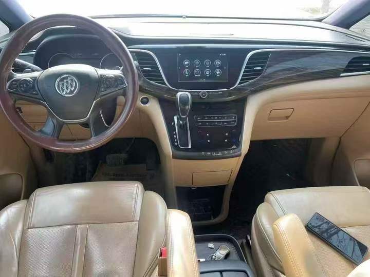 济宁18年别克GL86