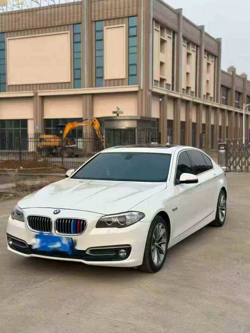 济南16年宝马5系3