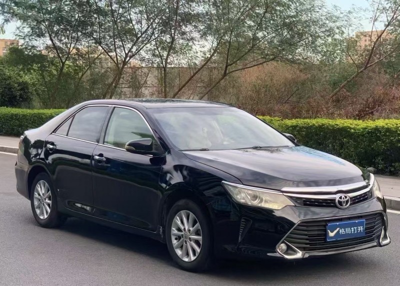 东莞16年丰田凯美瑞3