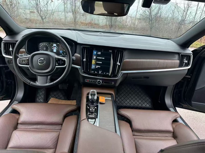 徐州21年沃尔沃S907