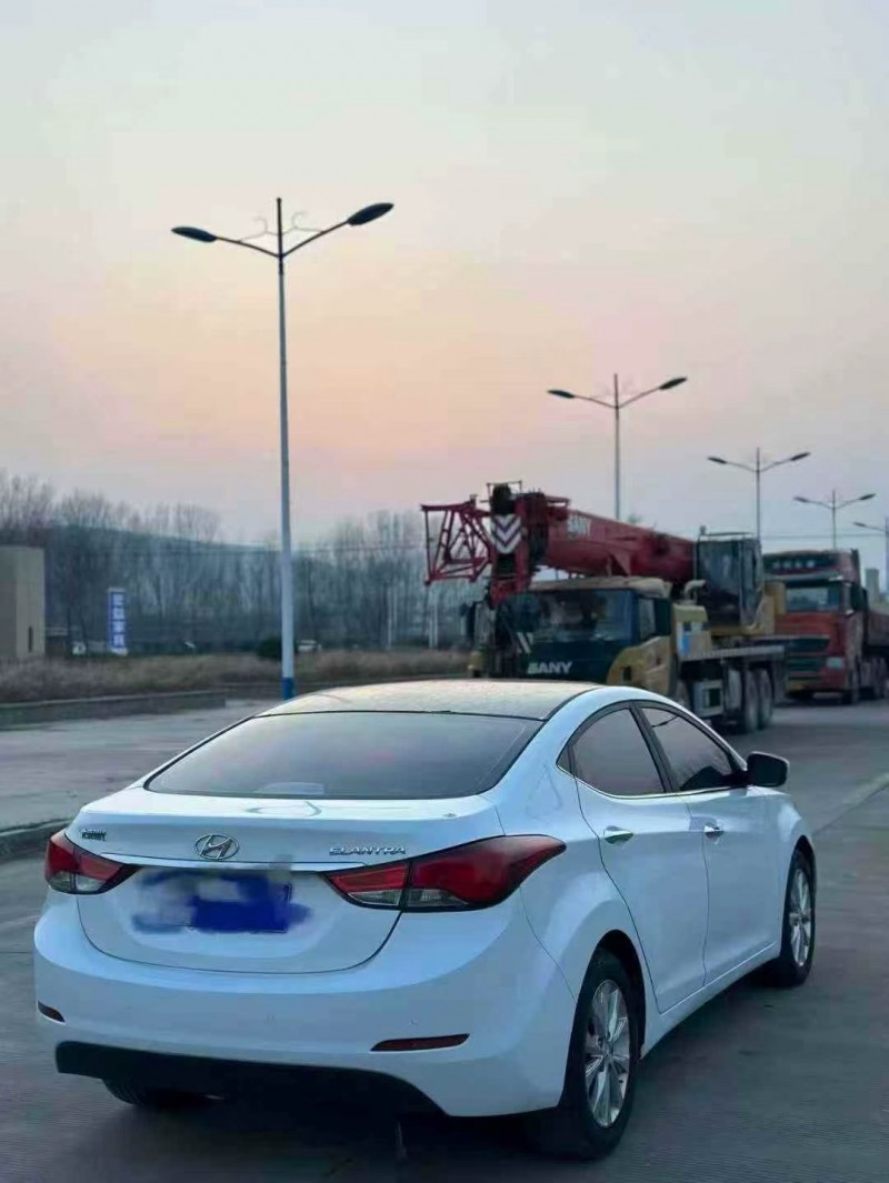 济南17年现代朗动7