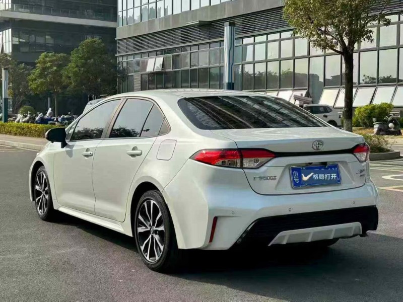 东莞21年丰田雷凌7