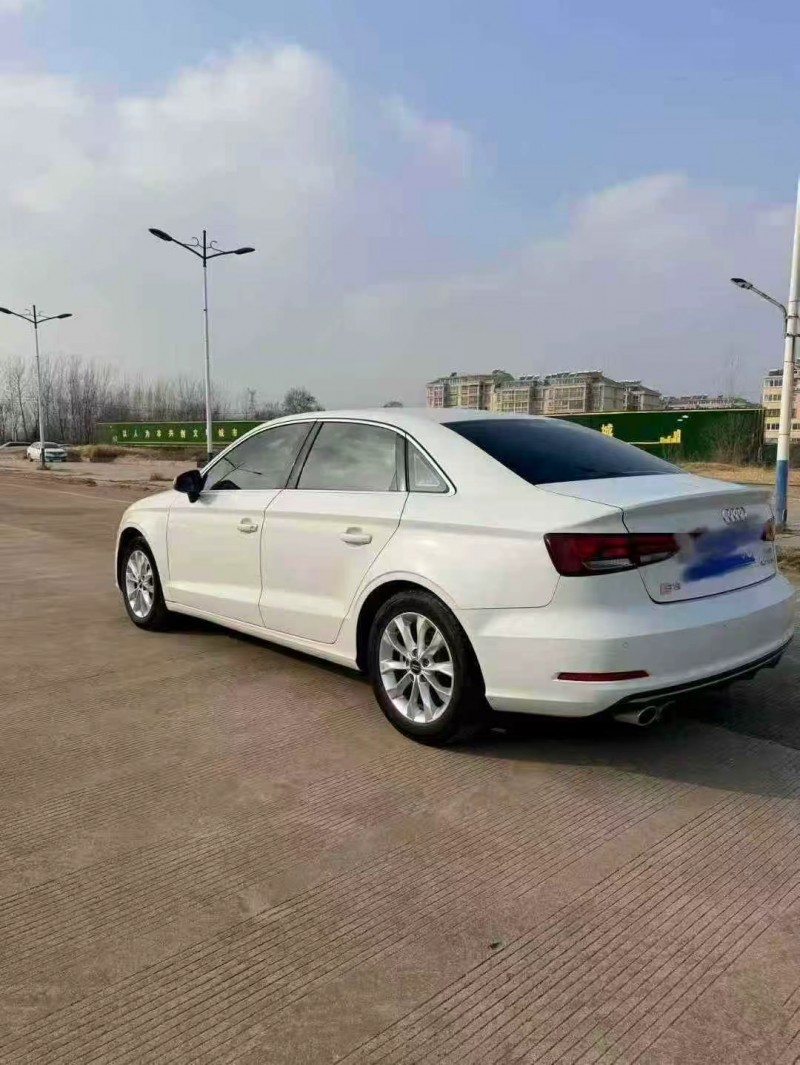 济南16年奥迪A38