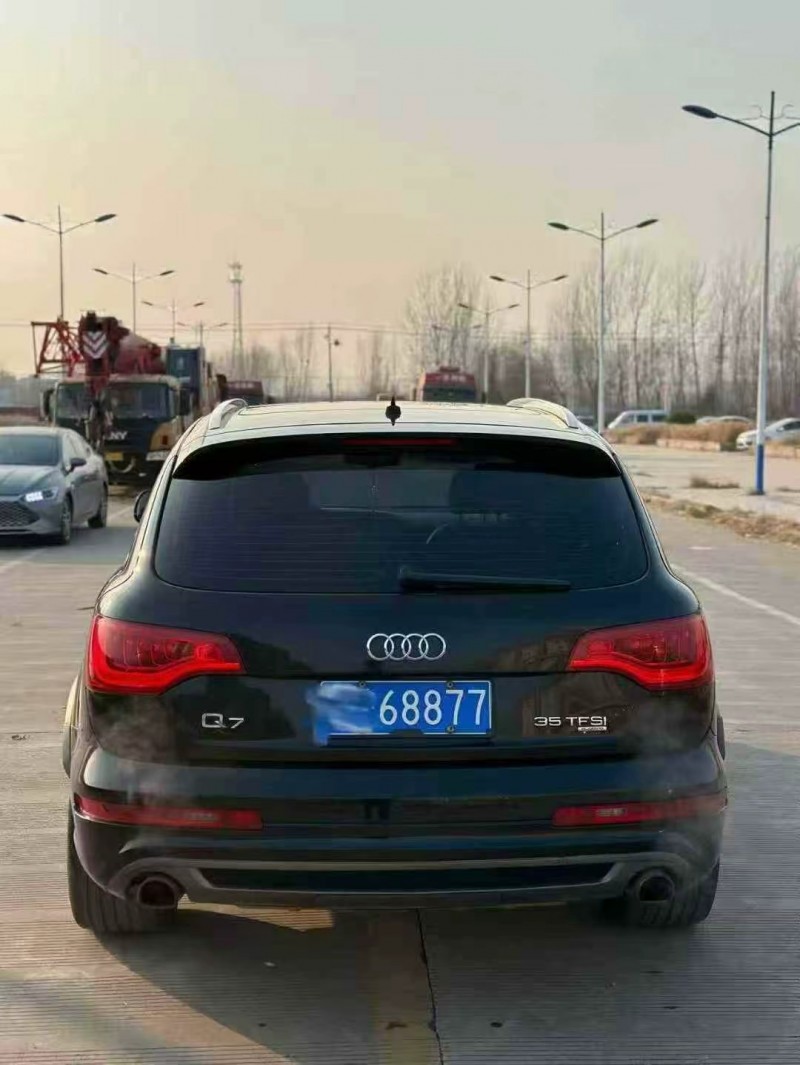 济南14年奥迪Q79